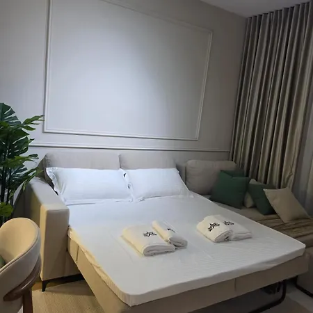 Eas Cozy Luxury Near Center Tiran
